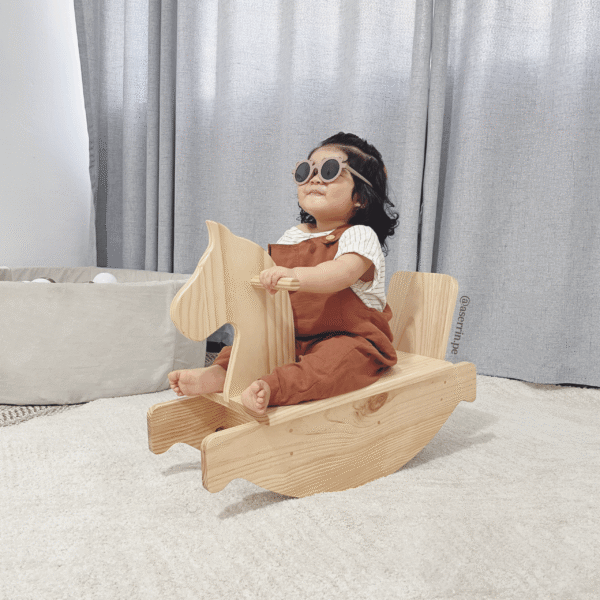 حصان هزاز خشبي للأطفال – لعبة توازن آمنة للرضع والأطفال الصغار